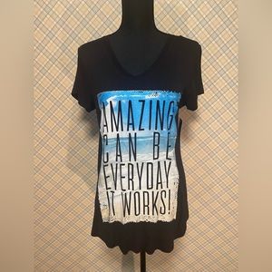 NWT It Works Black “Amazing Can Be Everyday” T-Shirt W/ Beach Scene